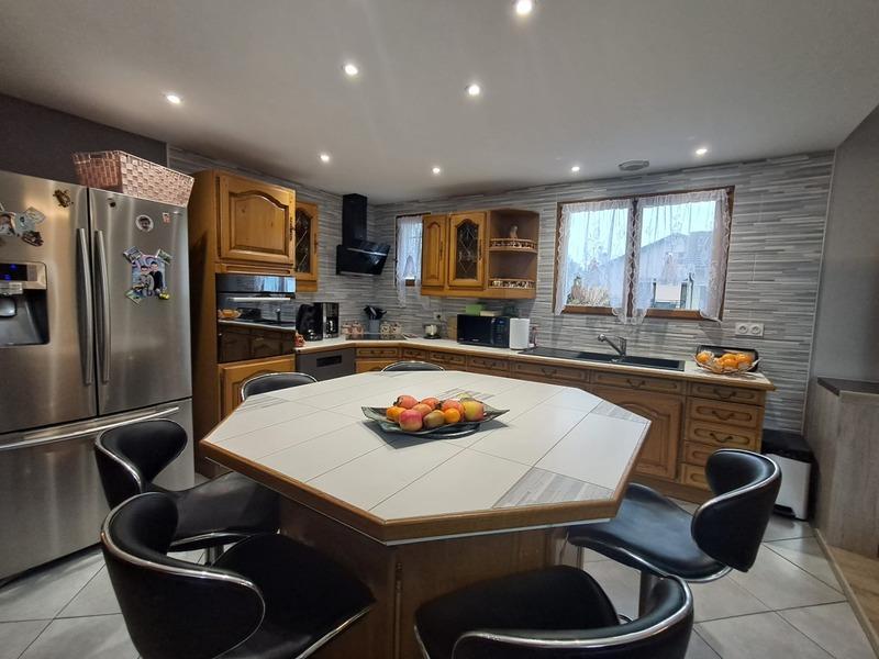 Maison - 158 m² - 6 pièces