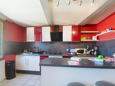 Maison - 120 m² - 4 pièces