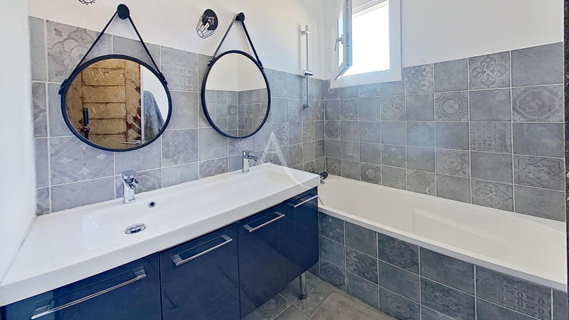 Maison - 107 m² - 5 pièces