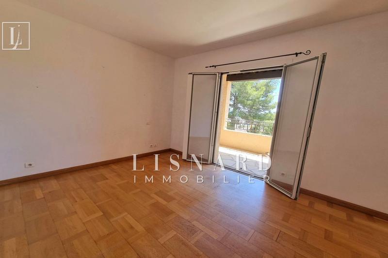 Villa - 90 m² - 4 pièces