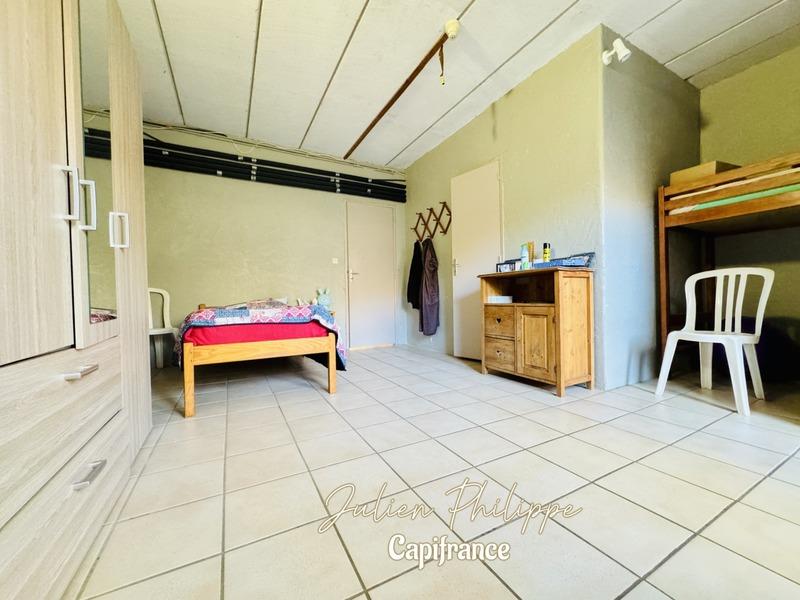 Maison - 500 m² - 12 pièces