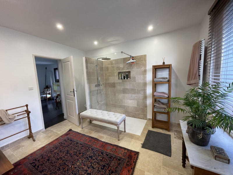 Maison - 150 m² - 8 pièces