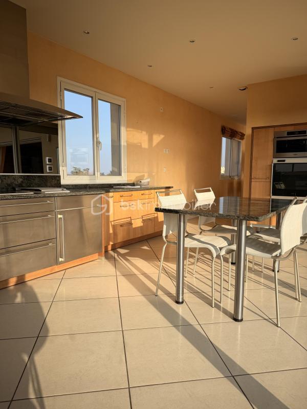 Penthouse - 160 m² - 4 pièces