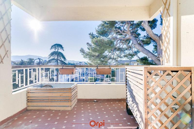 Appartement - 94 m² - 4 pièces