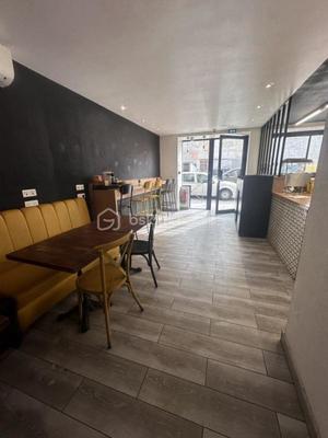 Local commercial - 70 m² - 2 pièces