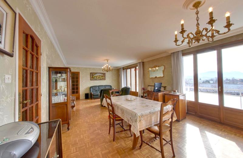 Appartement - 82 m² - 4 pièces