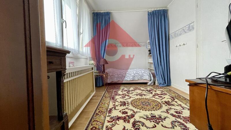 Pavillon - 158 m² - 8 pièces