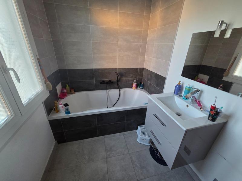 Maison - 83 m² - 5 pièces