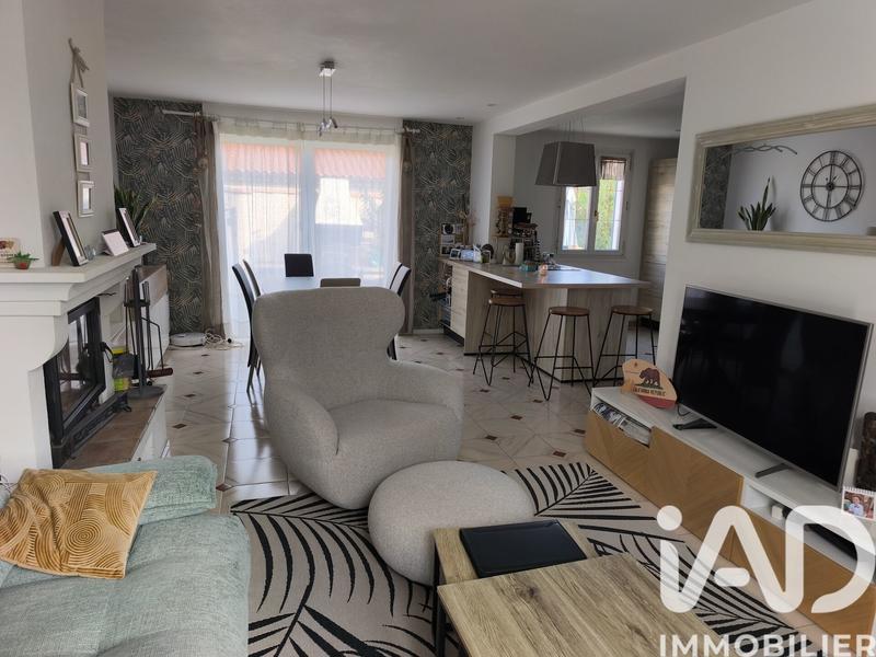 Maison - 94 m² - 5 pièces