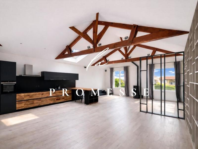 Loft - 171 m² - 6 pièces