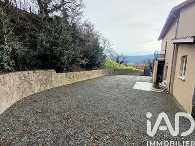 Maison - 98 m² - 5 pièces