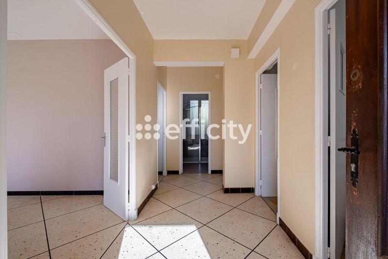 Appartement - 100 m² - 4 pièces