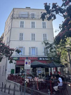 Immeuble - 170 m² - 6 pièces