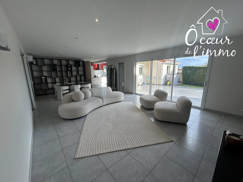 Maison contemporaine - 150 m² - 8 pièces