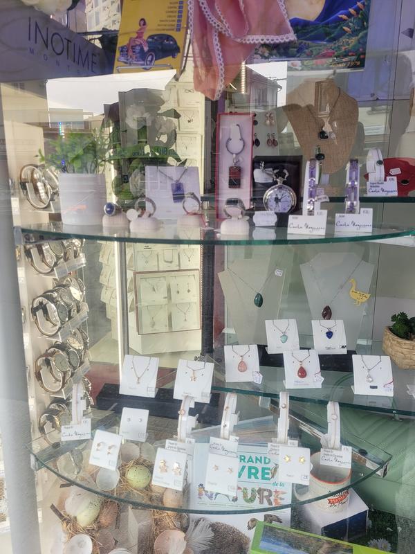 Entre Mots et Merveilles