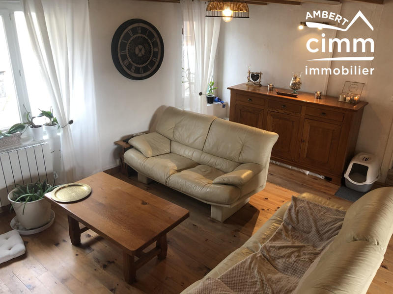 Maison - 122 m² - 8 pièces