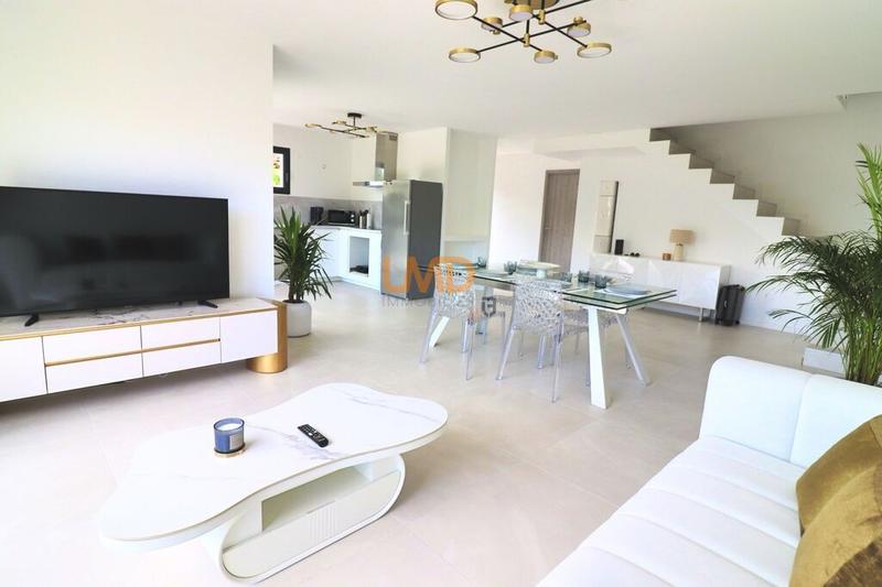 Maison - 145 m² - 6 pièces