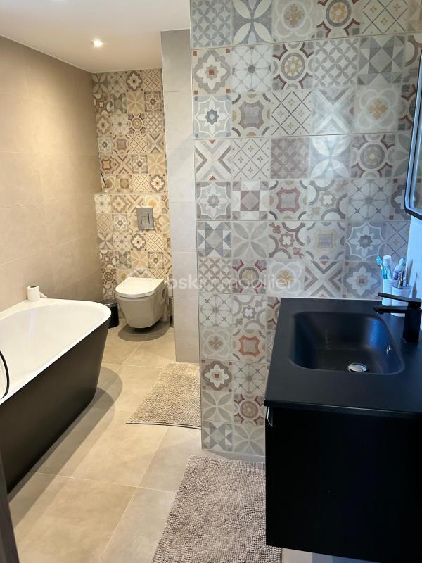 Maison - 128 m² - 5 pièces