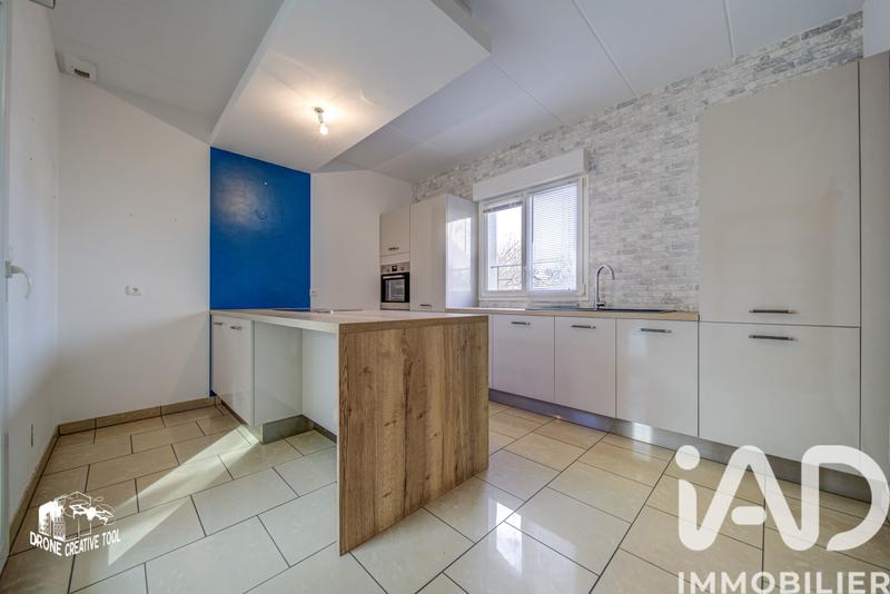 Maison - 267 m² - 9 pièces