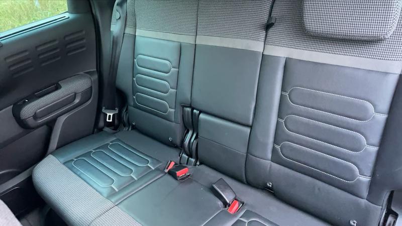 Citroën C3 Aircross 1.2 PureTech 110 Eat6 Shine - Automatique Entretien constructeur