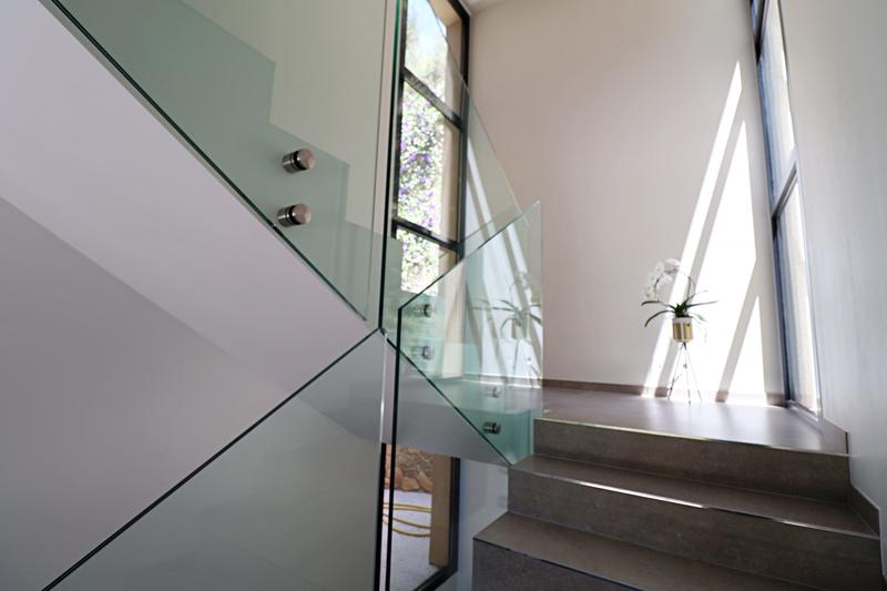 Villa - 300 m² - 9 pièces