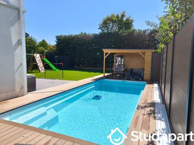 Chambre - 170 m² - 7 pièces