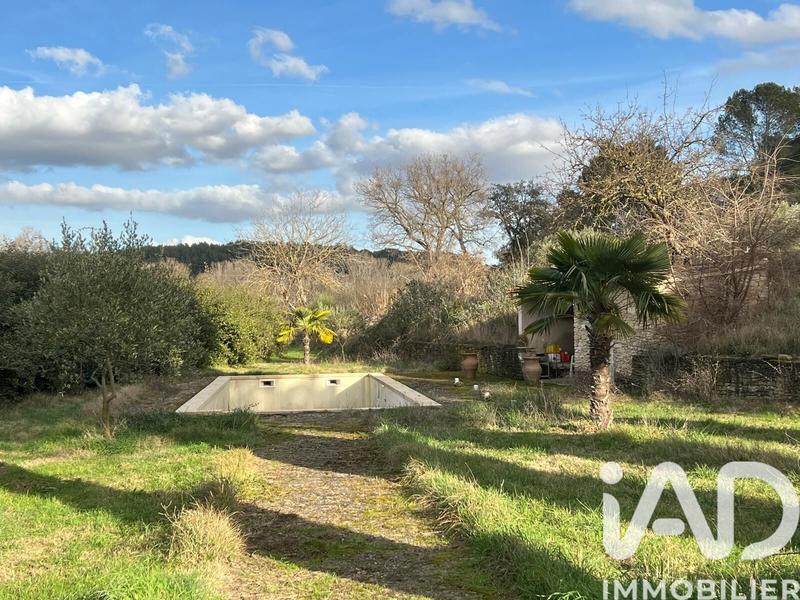 Maison - 310 m² - 10 pièces