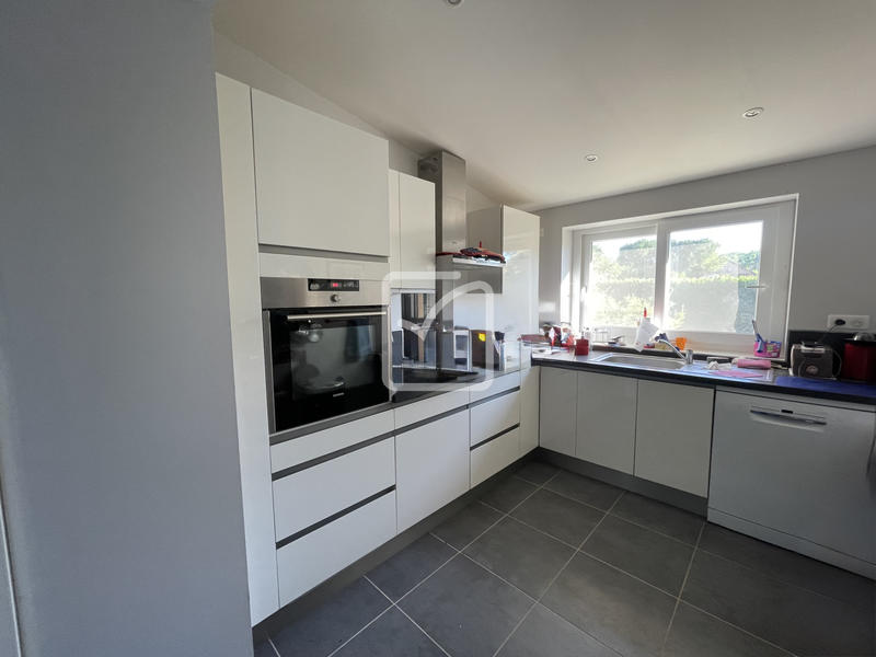 Maison - 160 m² - 8 pièces