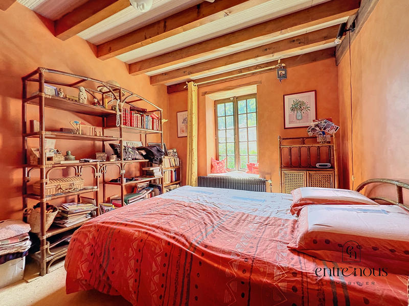 Maison - 220 m² - 6 pièces