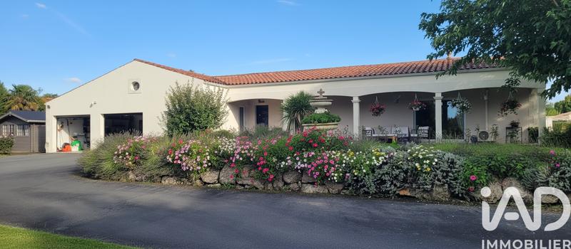 Maison - 205 m² - 8 pièces