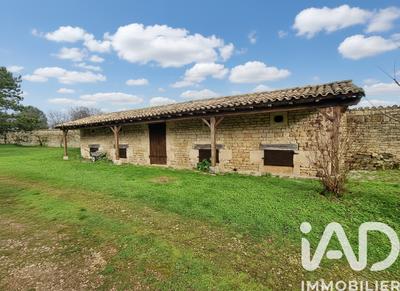 Maison - 254 m² - 6 pièces