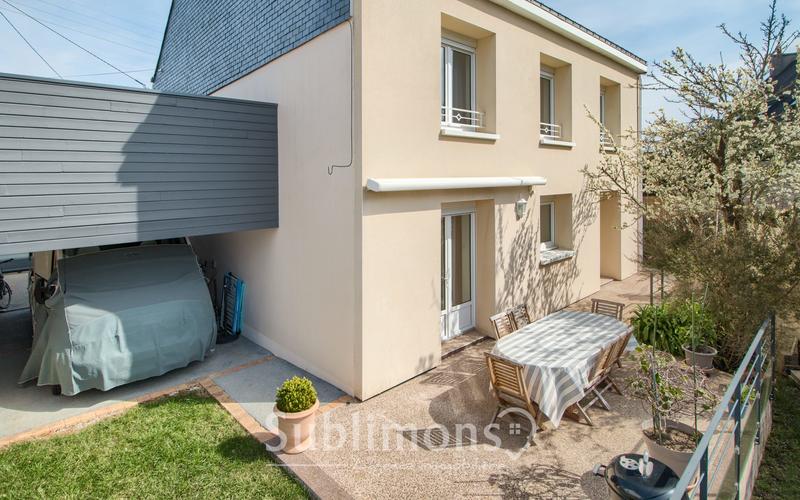 Maison - 147 m² - 9 pièces