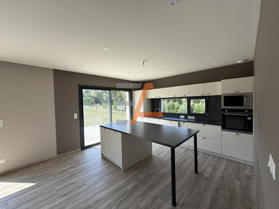 Villa - 141 m² - 5 pièces