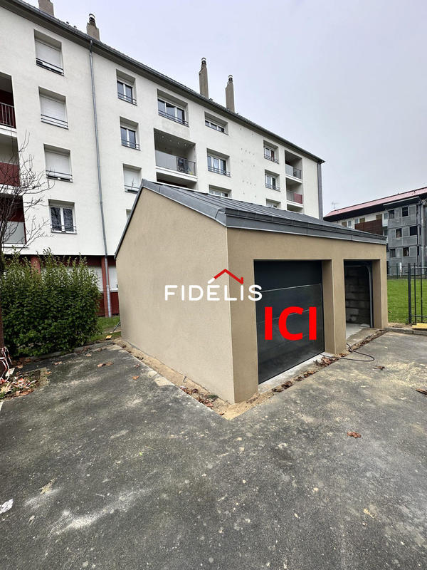 Parking / Garage - 35 m²