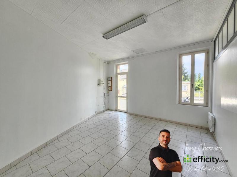 Bureau - 123 m² - 8 pièces