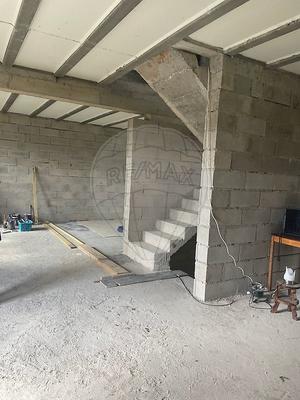 Maison - 180 m² - 7 pièces