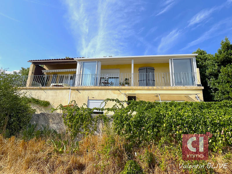 Maison - 137 m² - 6 pièces