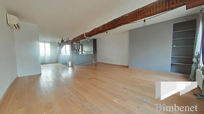 Appartement - 80 m² - 3 pièces