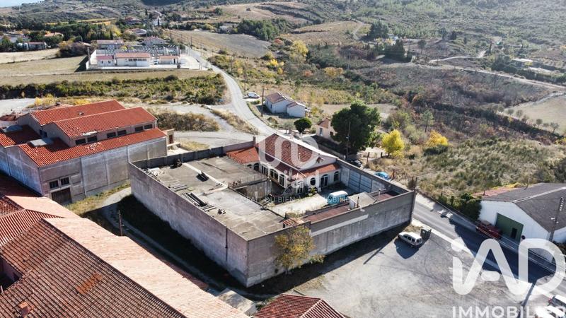 Maison - 700 m² - 8 pièces