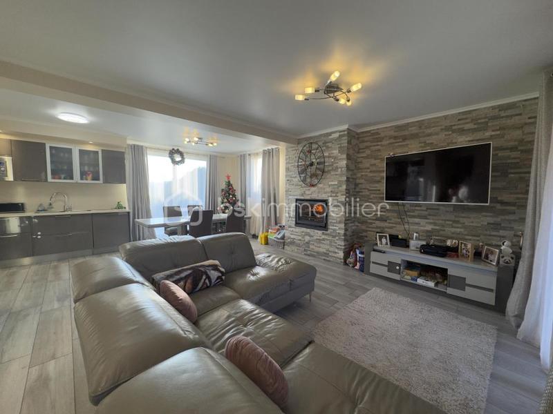 Maison - 140 m² - 6 pièces