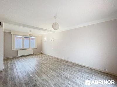 Maison de ville - 89 m² - 4 pièces
