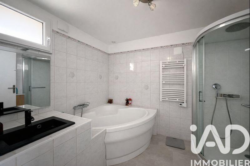 Maison de village - 104 m² - 5 pièces