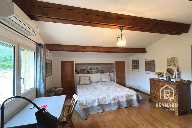 Villa - 146 m² - 6 pièces