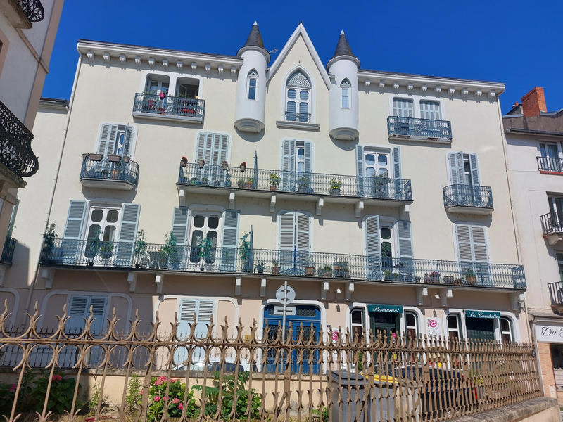 Appartement - 93 m² - 4 pièces