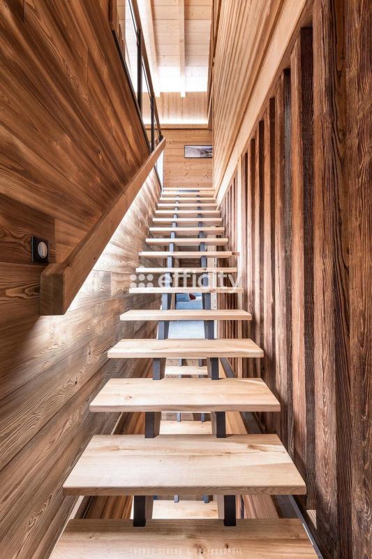 Maison - 330 m² - 10 pièces