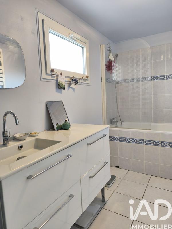 Maison - 77 m² - 4 pièces