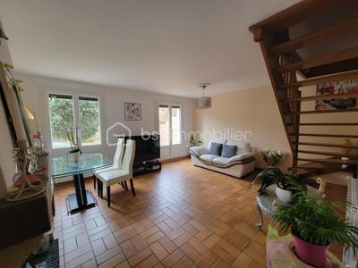 Maison - 87 m² - 5 pièces