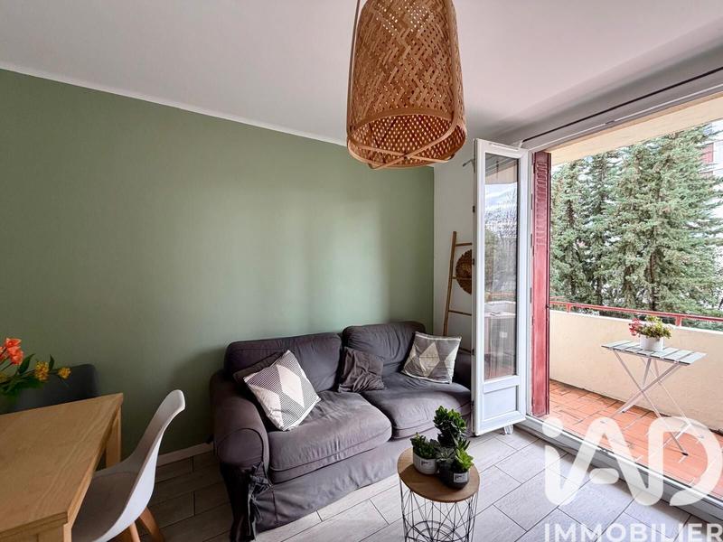 Appartement - 65 m² - 4 pièces