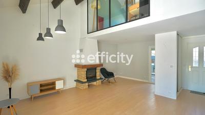 Maison - 97 m² - 5 pièces