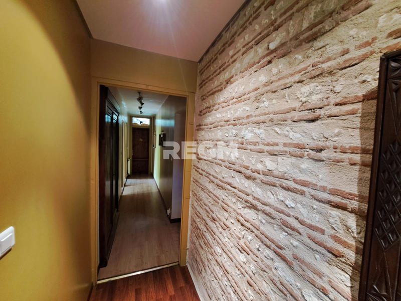 Maison - 264 m² - 9 pièces